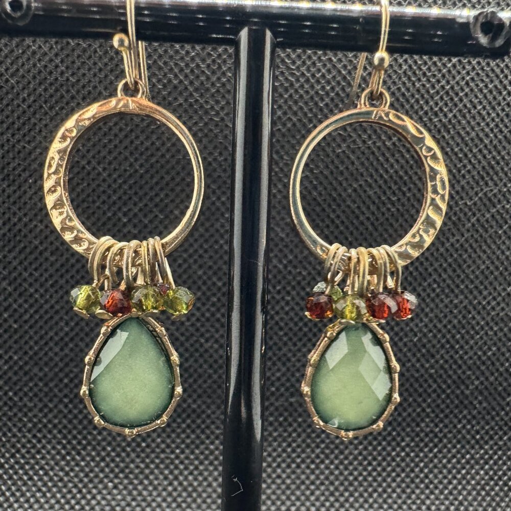 ✨ Boho Circle Drop Earrings – Green Teardrop & Multicolor Bead Accent ✨